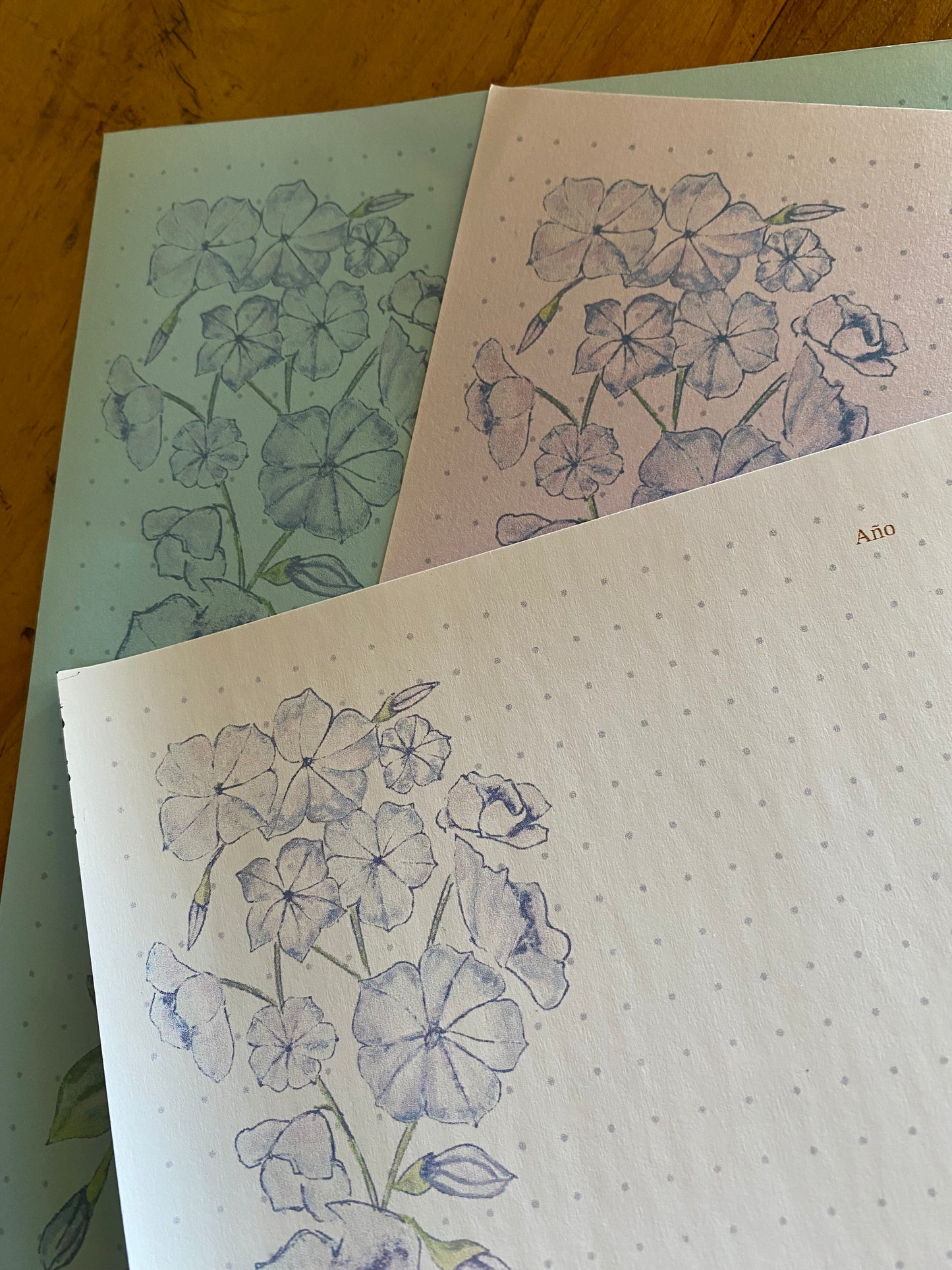 A4 and US letter free CMYK pages with dots- For print
